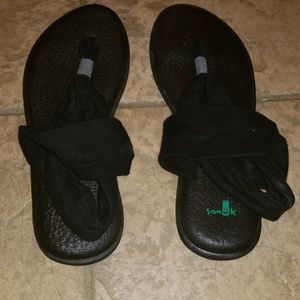 Black Sanuk Yoga Sling Sandals